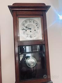 Orologio a pendolo da parete