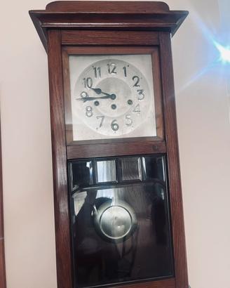 Orologio a pendolo da parete