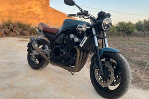 Yamaha fazer 600 cafe racer