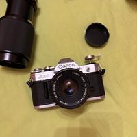 Canon ae1 con due obiettivi