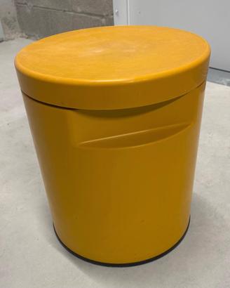 Sgabello/contenitore-tavolino ROLLE di ILMA-GIALLO