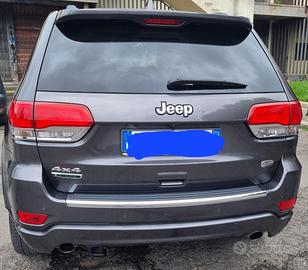  jeep Grand Cherokee  overland 