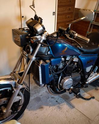 Honda VF 750 Custom (V45 Magna