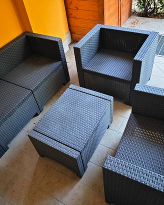 Salottino in rattan come nuovo
