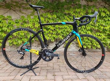 Bici da corsa Wilier gtr disc Astana pro team
