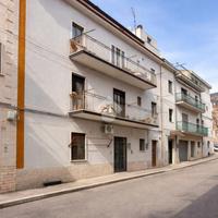 4 LOCALI A SAN GIOVANNI ROTONDO