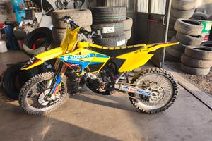 Suzuki RM 125