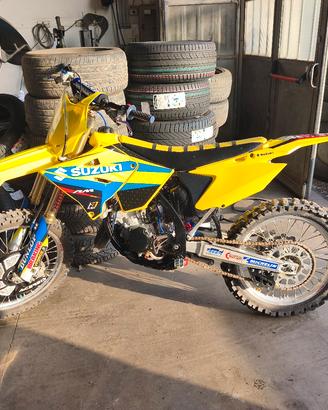 Suzuki RM 125