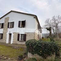 SP197 - PORZIONE DI VILLA CON VISTA CASTELLO