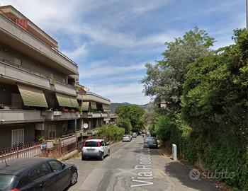 Tivoli quadrilocale con balcone e p.auto