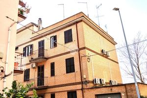2 LOCALI A ROMA