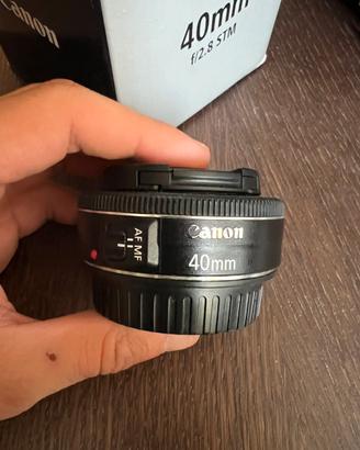 Canon 40mm F2.8 STM