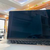 MacBook pro 16 2023 16GB RAM 1TB SSD M2 pro