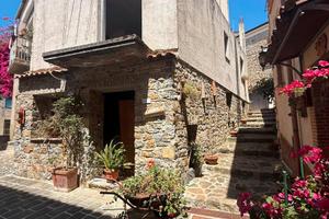 Casa indipendente in costruzione ad Ispani