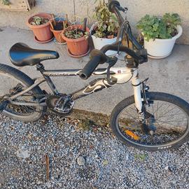 bicicletta BMX