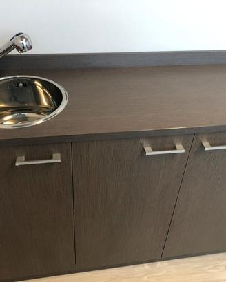 2 mobili con lavabo