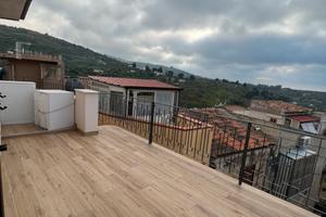 Ampio bilocale con terrazzo panoramico