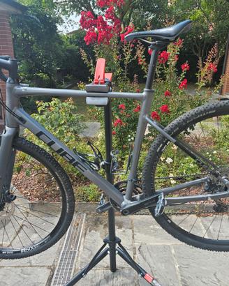 Bicicletta Gravel Cube Nuroad Race 2021