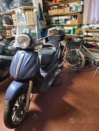 Scooter Piaggio Beverly 500 - 2004