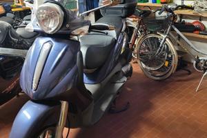 Scooter Piaggio Beverly 500 - 2004