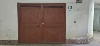 Box auto con porta blindata