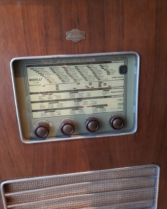 Mobile da antiquariato