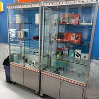 Vetrine da esposizione con illuminazione