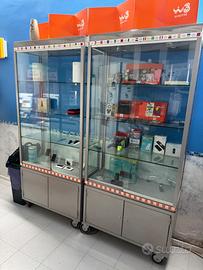 Vetrine da esposizione con illuminazione