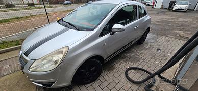 Opel Corsa 1.2 Benzina – 2009 