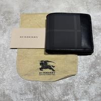 #Burberry portafoglio a libro in pelle