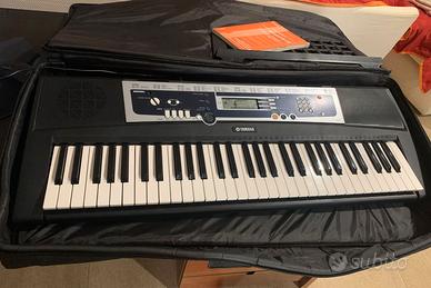 Tastiera digitale Yamaha YPT-210