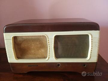 Contenitore di radio telefunken