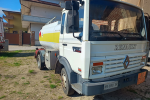 Renault 120 cisterna adr carburanti