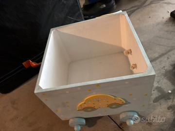 Carrellino portagiochi