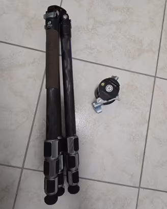 Treppiede in carbonio Leofoto LS284CPRO+TESTA LH30