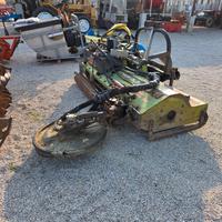 Trincia calderoni con ruota interfilare