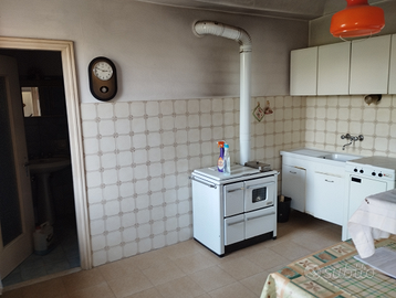 Casa più rustico e terreno