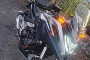 Honda Nc750 anno 2023 con accessori