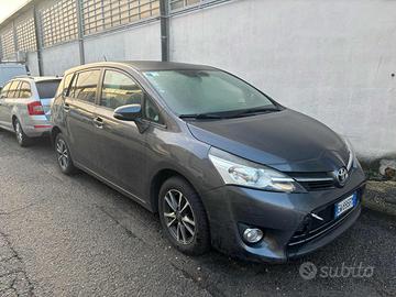 TOYOTA Verso 1.6 D-4D Style 7 posti DISTRIBUZION