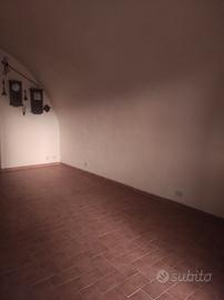 Locale per deposito materiale