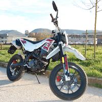 KSR Moto TR 125 SM