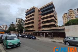 Zona Uditore - 6 Vani con doppi servizi.