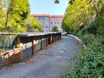 Via Lombardia 31/33 piano strada luce e acqua