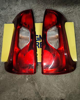 coppia fari posteriori fiat panda