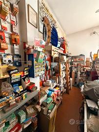 Stock ferramenta completo + scaffalature