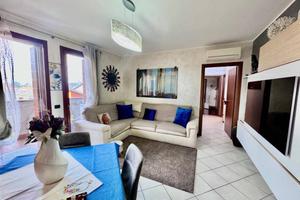 Appartamento di 87 m² con 3 locali e box auto a Se
