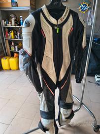 tuta pelle moto