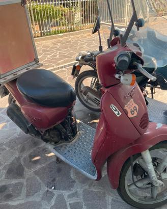 Scooter vari patentino
