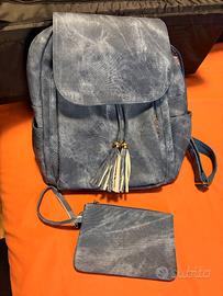 Zainetto in materiale impermeabile + pochette