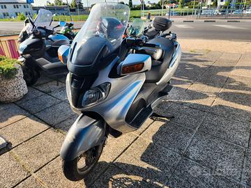Suzuki Burgman 650